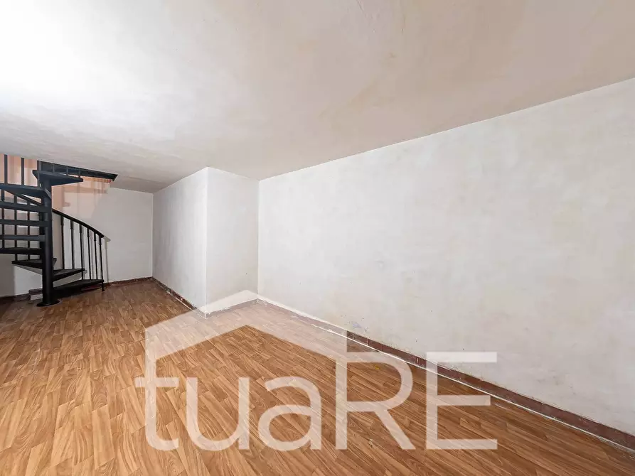 Immagine 20 di Negozio in vendita  in Via Ludovico Altieri a Roma