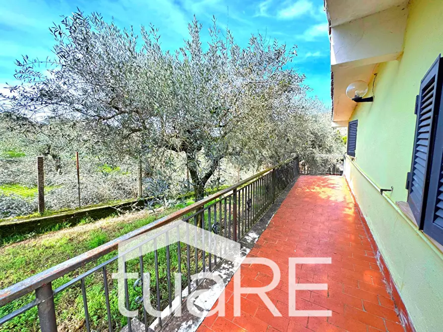 Immagine 4 di Villa in vendita  in via di valle caprara a Castel Madama