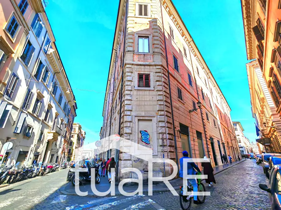 Immagine 23 di Locale commerciale in vendita  in Via Di Ripetta a Roma