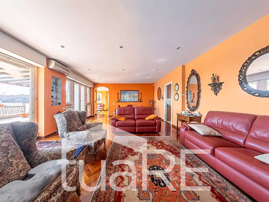 Immagine 21 di Attico in vendita  in Via Dei Colli Della Farnesina a Roma