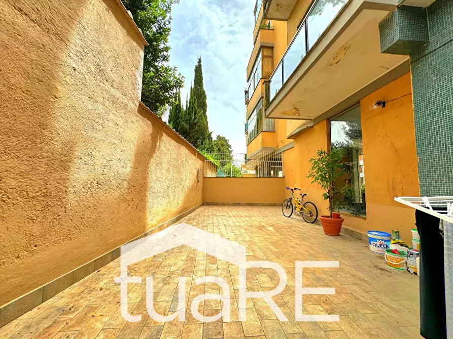 Immagine 4 di Appartamento in vendita  in Via Enrico Besta a Roma