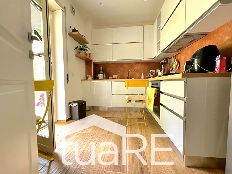 Immagine 8 di Appartamento in vendita  in Via Enrico Besta a Roma