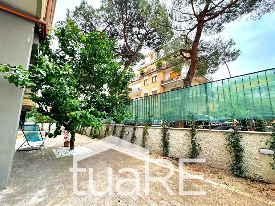 Immagine 20 di Appartamento in vendita  in Via Enrico Besta a Roma