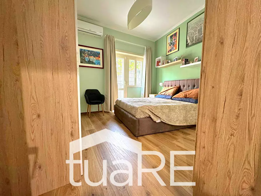 Immagine 29 di Appartamento in vendita  in Via Enrico Besta a Roma