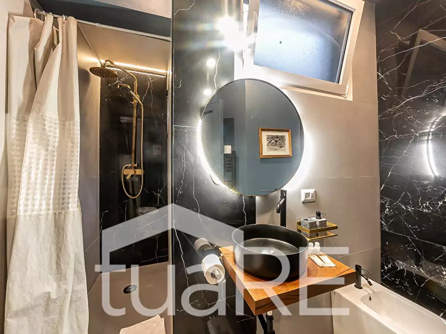 Immagine 8 di Appartamento in vendita  in Via Dei Chiavari a Roma