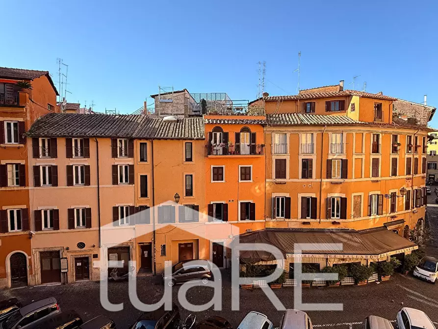 Immagine 11 di Appartamento in vendita  in Via Dei Chiavari a Roma