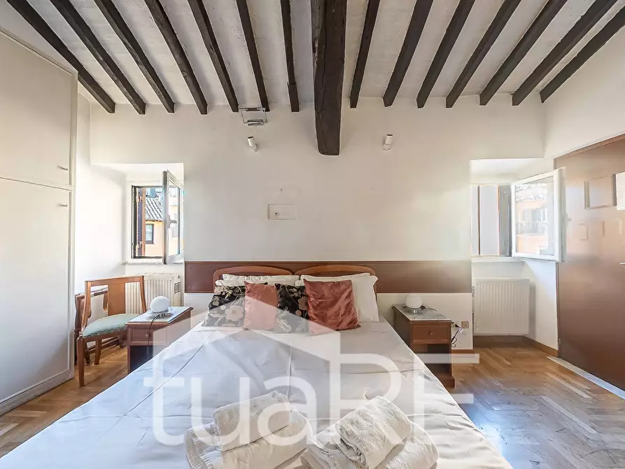 Immagine 19 di Appartamento in vendita  in Via Dei Chiavari a Roma