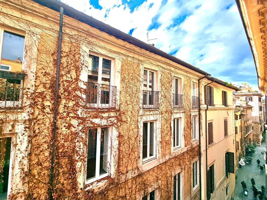 Immagine 11 di Appartamento in vendita  in Largo Febo a Roma