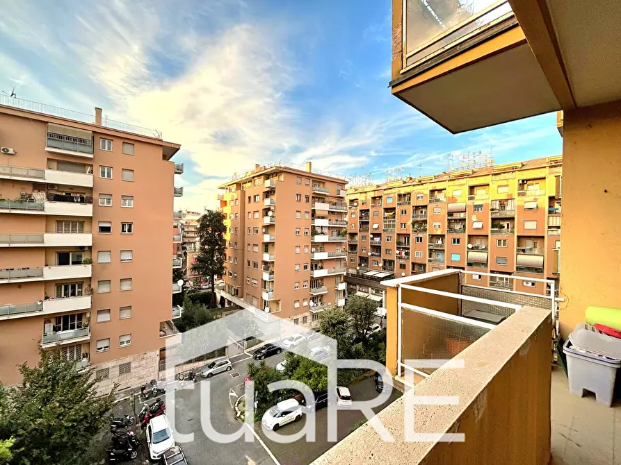 Immagine 15 di Appartamento in vendita  in Via Valsesia a Roma