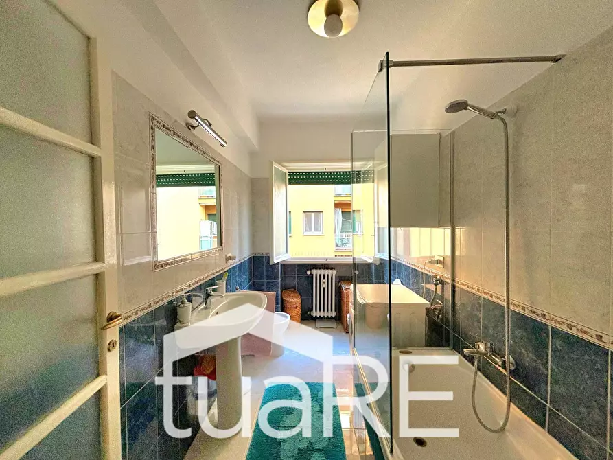 Immagine 19 di Appartamento in vendita  in Via Valsesia a Roma