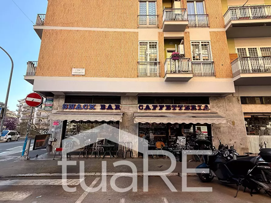 Immagine 2 di Negozio in vendita  in Via Santa Bernadette a Roma