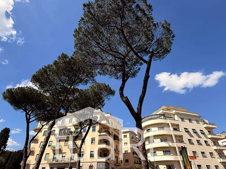 Immagine 13 di Box auto in vendita  in Viale Bruno Buozzi a Roma