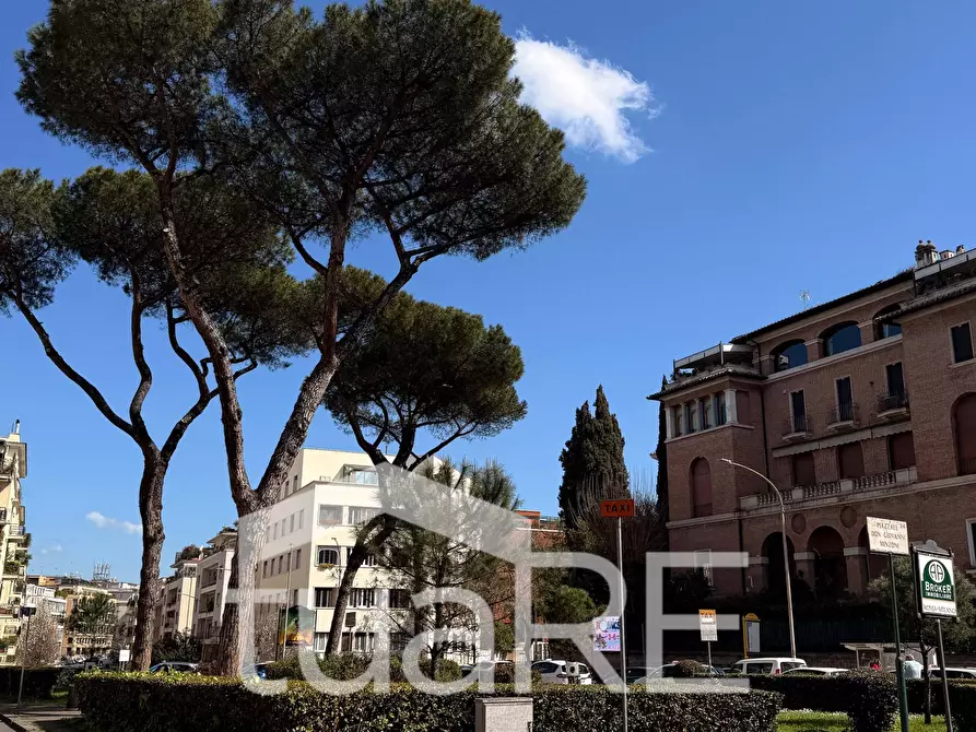 Immagine 17 di Box auto in vendita  in Viale Bruno Buozzi a Roma