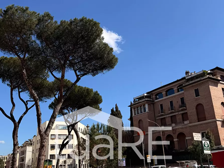 Immagine 18 di Box auto in vendita  in Viale Bruno Buozzi a Roma