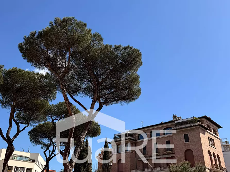 Immagine 19 di Box auto in vendita  in Viale Bruno Buozzi a Roma