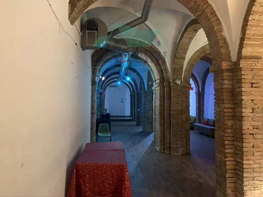Immagine 7 di Locale commerciale in vendita  in MURA OCCIDENTALI a Jesi
