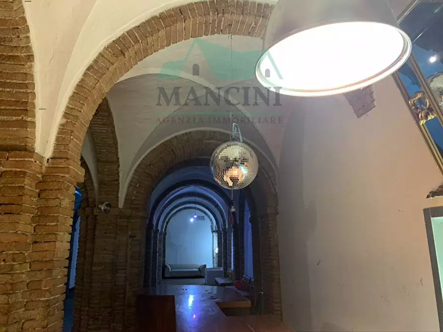 Immagine 12 di Locale commerciale in vendita  in MURA OCCIDENTALI a Jesi