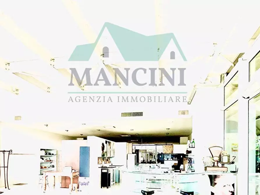 Immagine 3 di Attività commerciale in affitto  in don minzoni a Jesi
