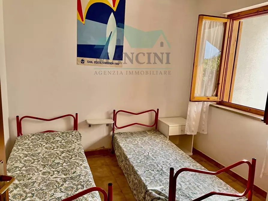 Immagine 5 di Villetta a schiera in vendita  in URBINO a Numana