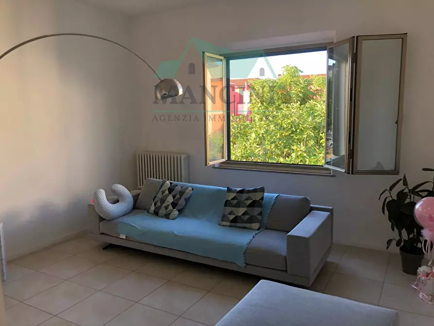 Immagine 3 di Casa indipendente in vendita  in VIA GALLODORO a Jesi