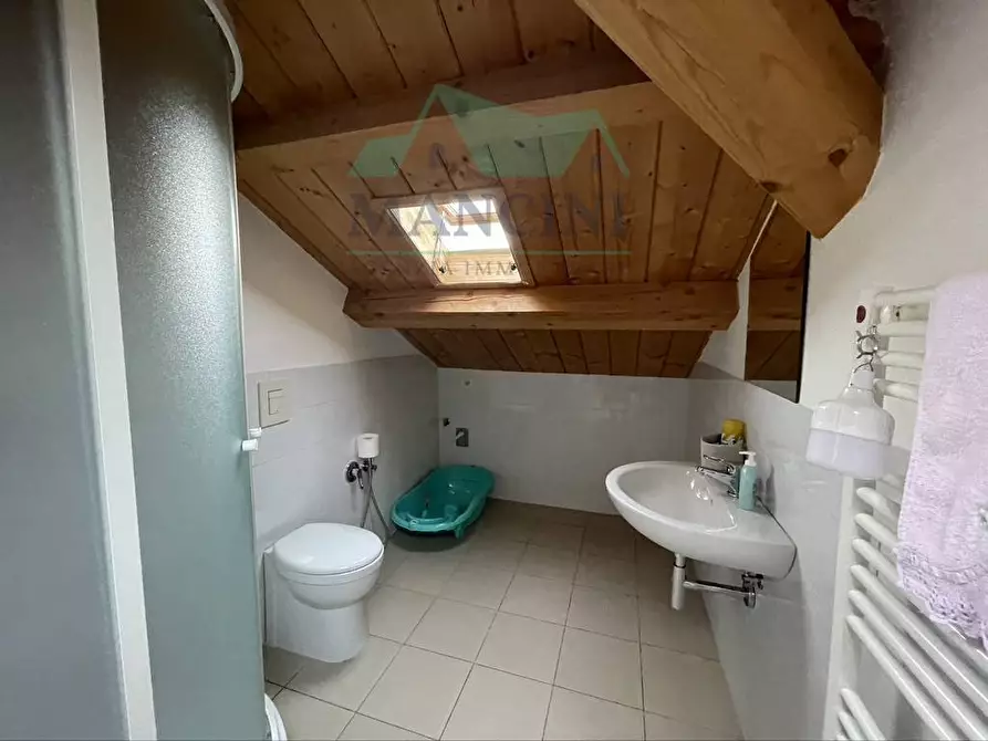 Immagine 16 di Casa indipendente in vendita  in VIA GALLODORO a Jesi