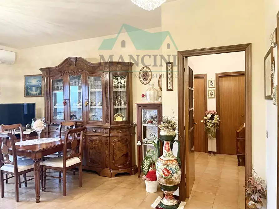 Immagine 19 di Appartamento in vendita  in GOLA ROSSA a Jesi