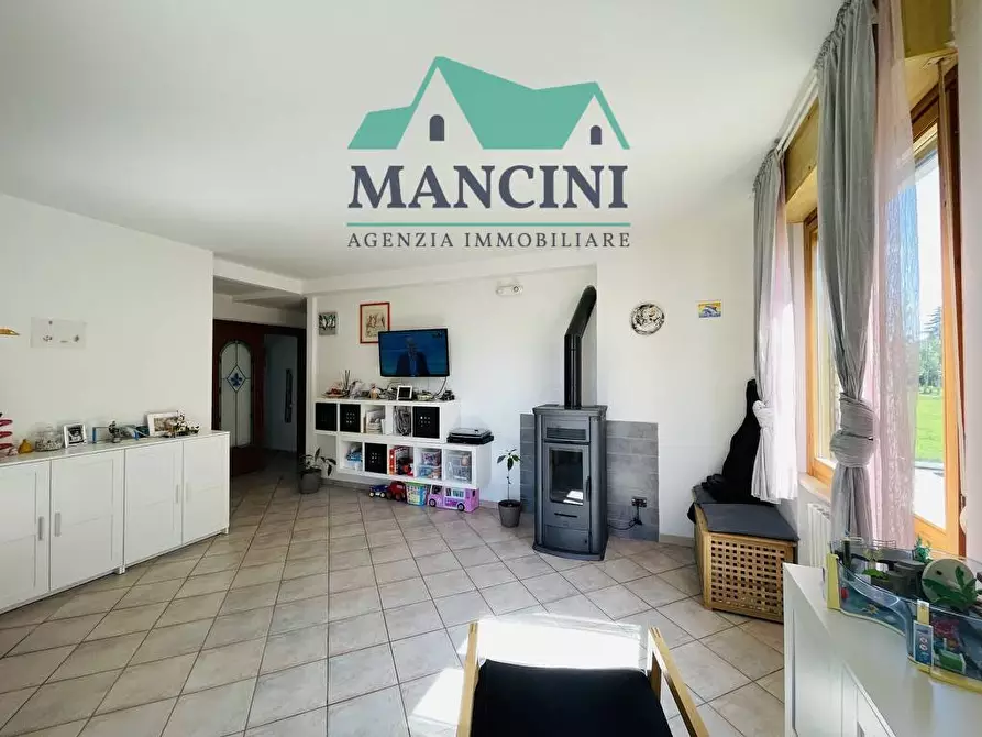 Immagine 2 di Appartamento in vendita  in PIO LA TORRE a Jesi