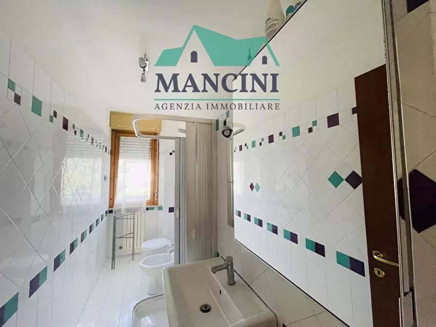 Immagine 11 di Appartamento in vendita  in PIO LA TORRE a Jesi