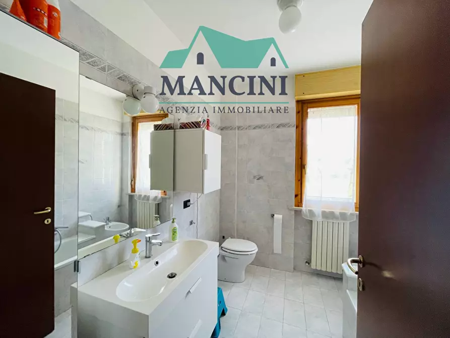 Immagine 13 di Appartamento in vendita  in PIO LA TORRE a Jesi