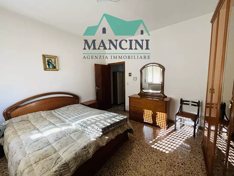 Immagine 12 di Appartamento in vendita  in VERDI a Jesi