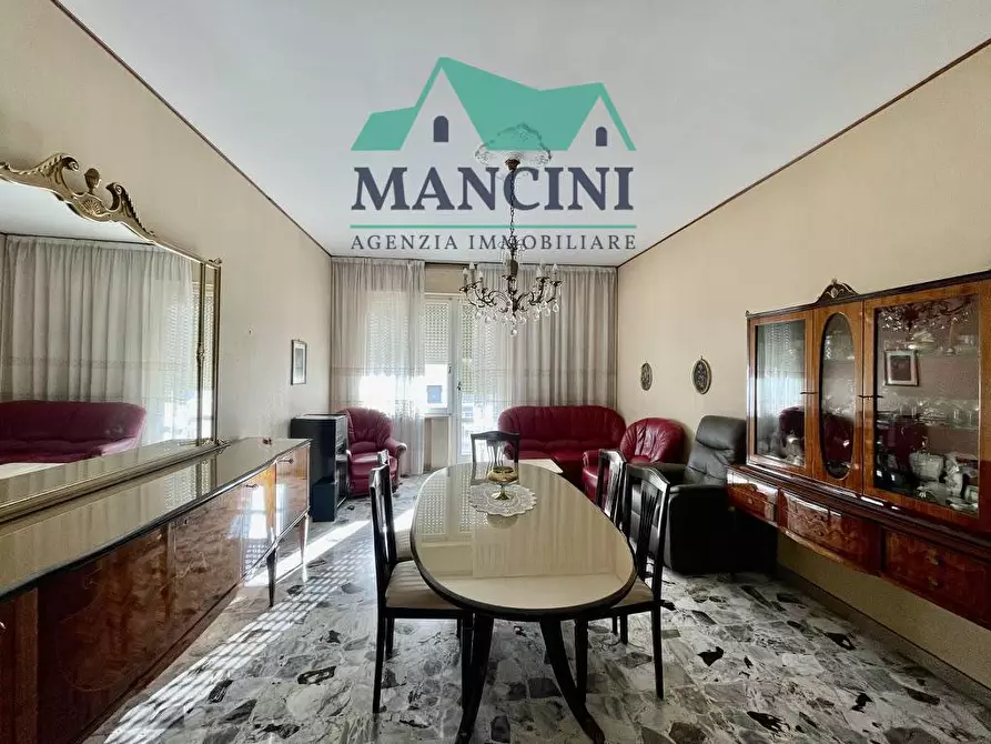 Immagine 2 di Appartamento in vendita  in VERDI a Jesi