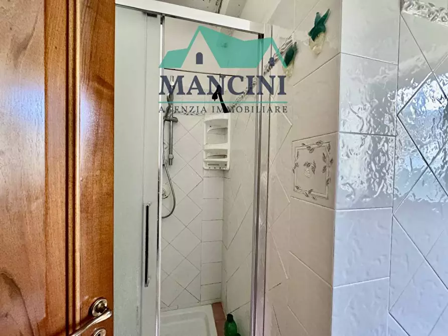 Immagine 21 di Casa indipendente in vendita  in VIALE MARCHE a Cupramontana