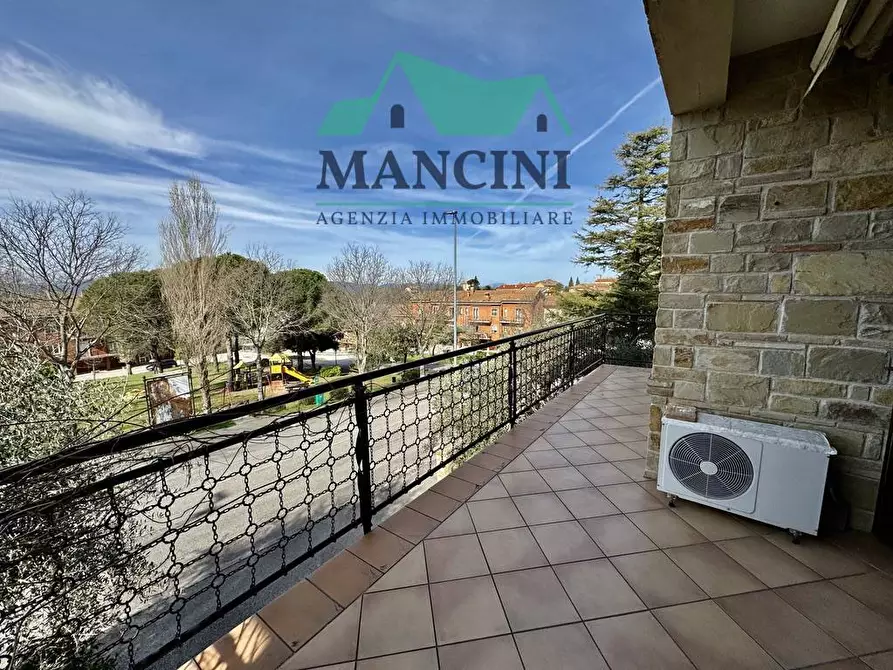 Immagine 25 di Casa indipendente in vendita  in VIALE MARCHE a Cupramontana