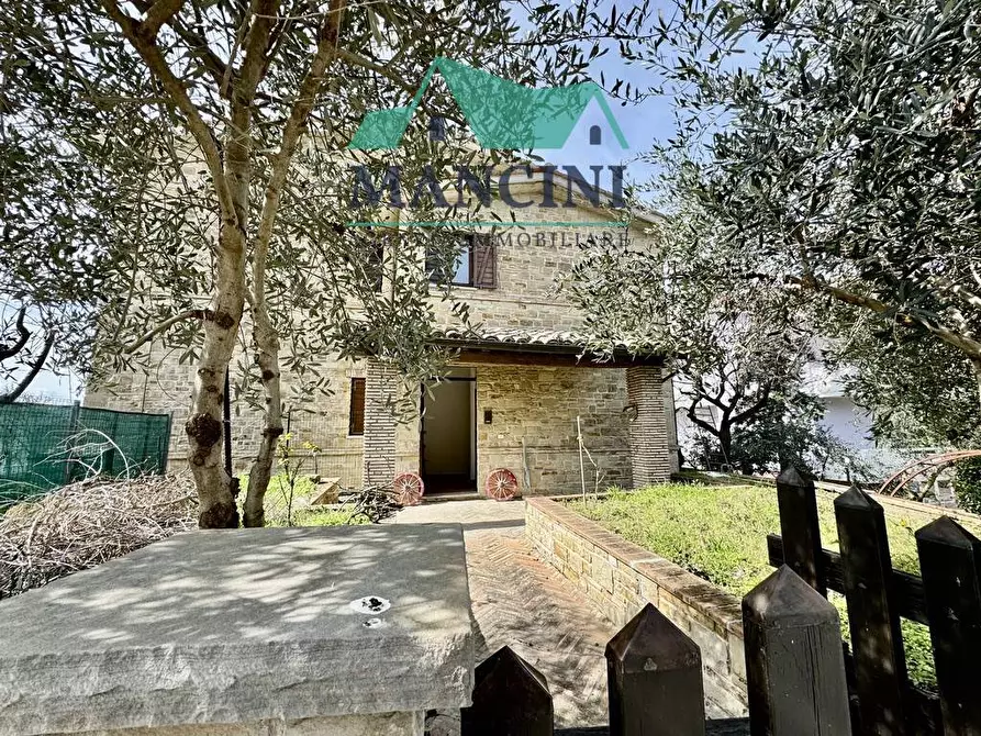 Immagine 23 di Casa indipendente in vendita  in VIALE MARCHE a Cupramontana