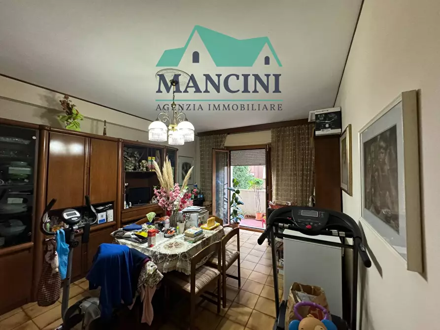 Immagine 1 di Casa indipendente in vendita  in GRAMSCI a Castelbellino