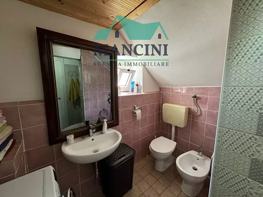 Immagine 10 di Casa indipendente in vendita  in MADONNA DEL PIANO a Cupramontana