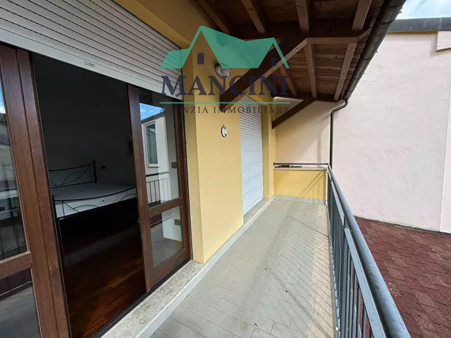 Immagine 14 di Appartamento in affitto  in trieste a Jesi