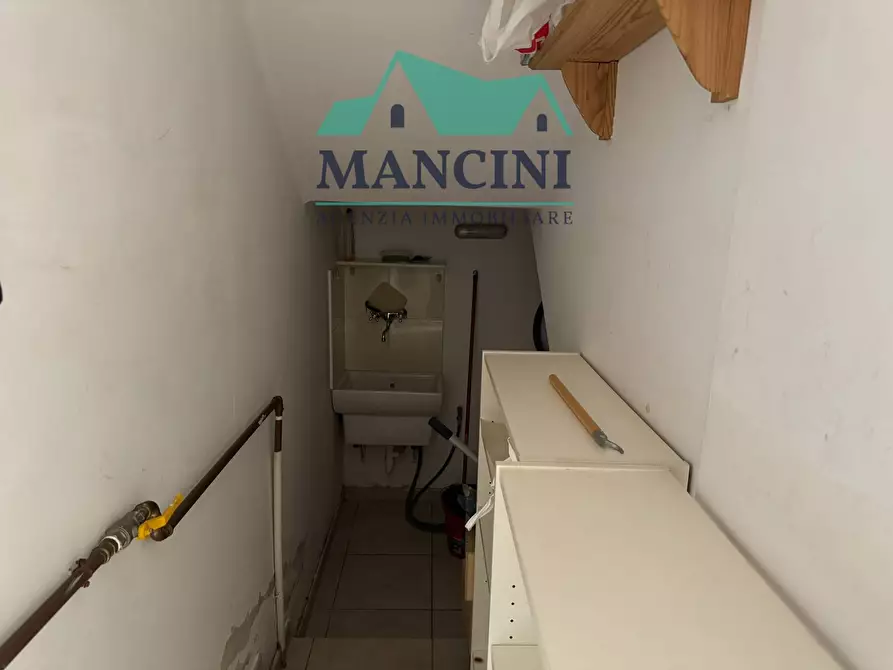 Immagine 22 di Appartamento in affitto  in trieste a Jesi