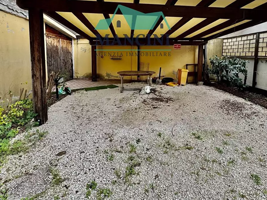 Immagine 3 di Appartamento in affitto  in trieste a Jesi