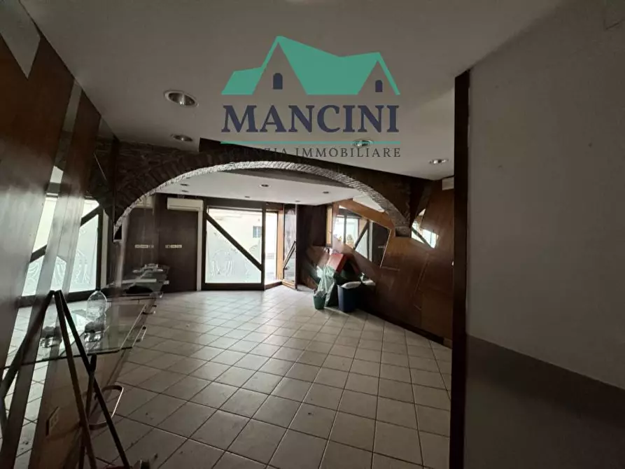 Immagine 5 di Locale commerciale in affitto  in corso matteotti 66 a Jesi