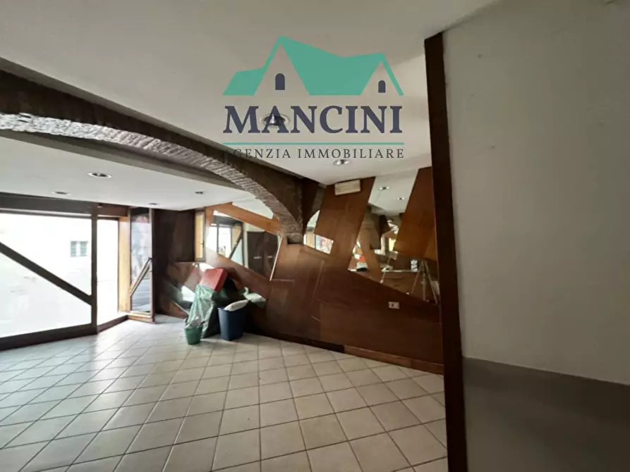 Immagine 2 di Locale commerciale in affitto  in corso matteotti 66 a Jesi