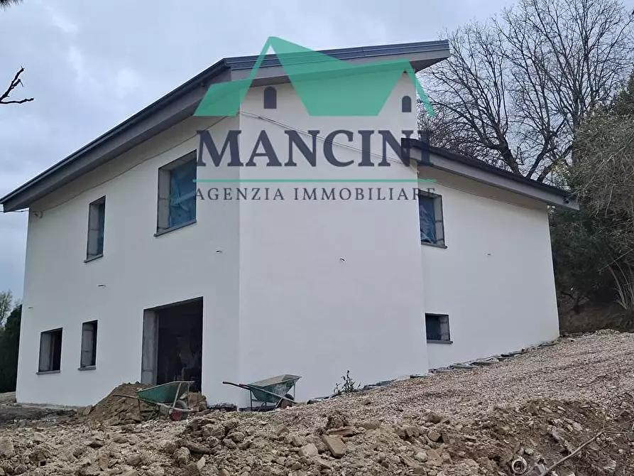 Immagine 6 di Villetta a schiera in vendita  in MADONNA DEL SOLE a Belvedere Ostrense