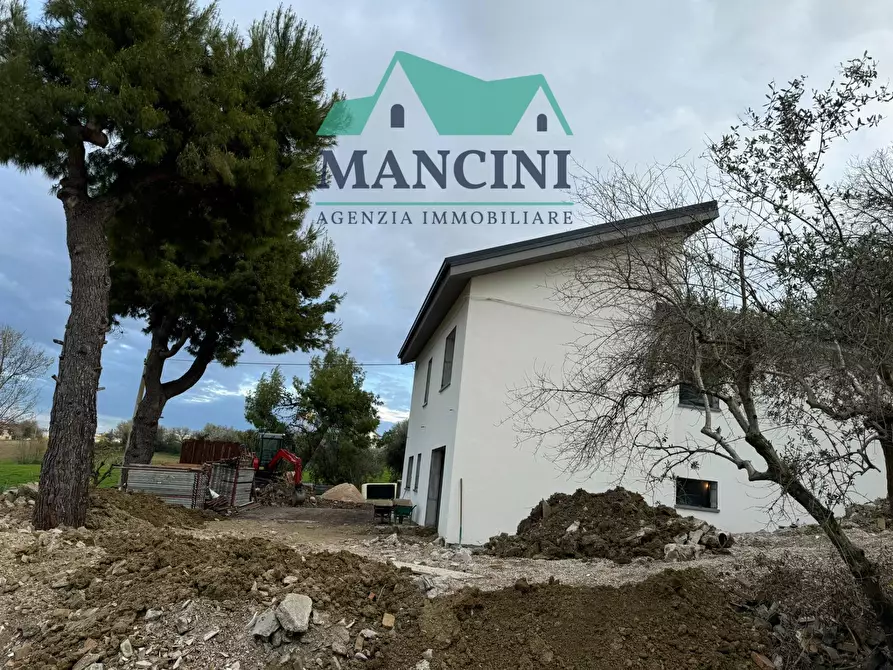 Immagine 3 di Villetta a schiera in vendita  in MADONNA DEL SOLE a Belvedere Ostrense