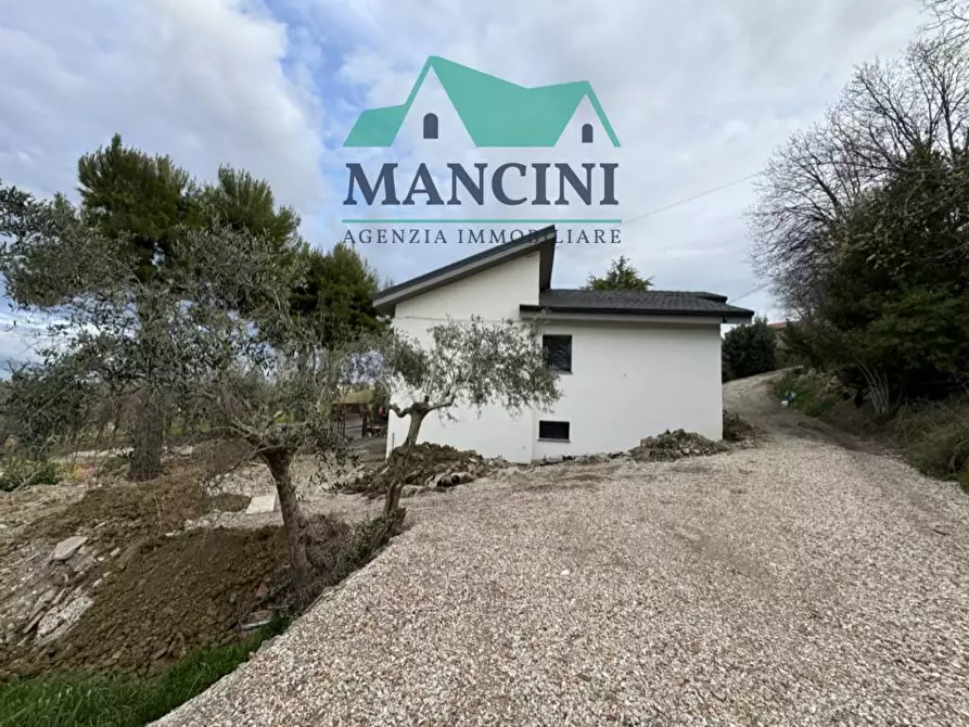 Immagine 5 di Villetta a schiera in vendita  in MADONNA DEL SOLE a Belvedere Ostrense