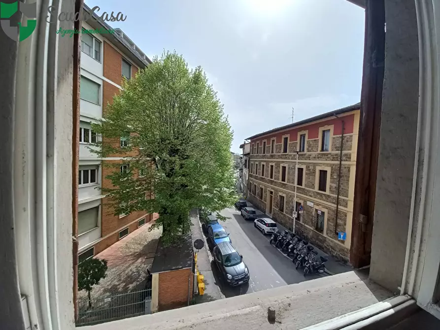 Immagine 1 di Appartamento in vendita  in Via Faentina a Firenze