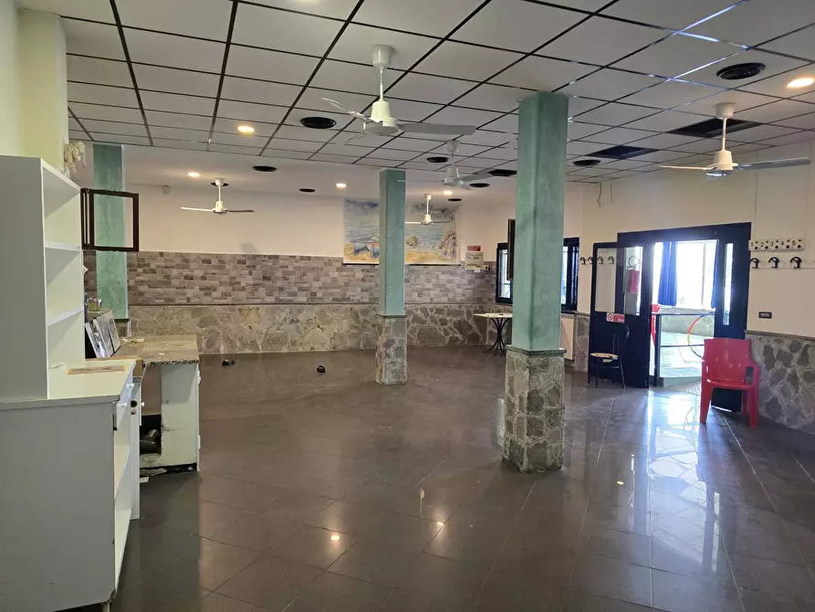 Immagine 6 di Negozio in affitto  in salita della costa a Cogoleto