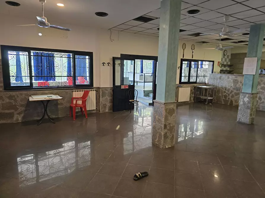 Immagine 10 di Negozio in affitto  in salita della costa a Cogoleto