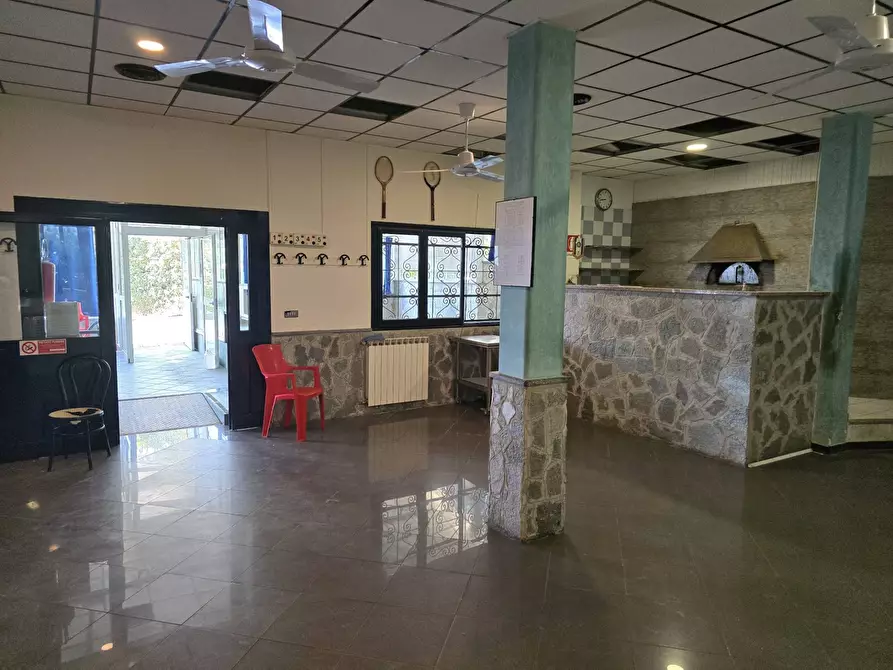 Immagine 11 di Negozio in affitto  in salita della costa a Cogoleto