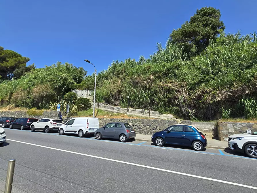 Immagine 17 di Negozio in affitto  in salita della costa a Cogoleto