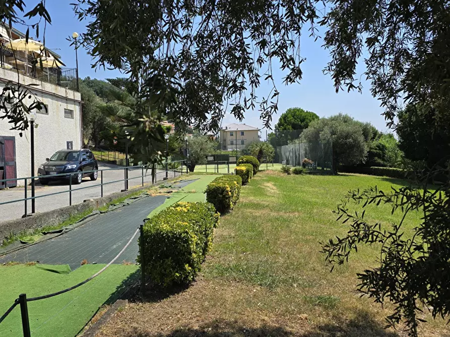 Immagine 26 di Negozio in affitto  in salita della costa a Cogoleto